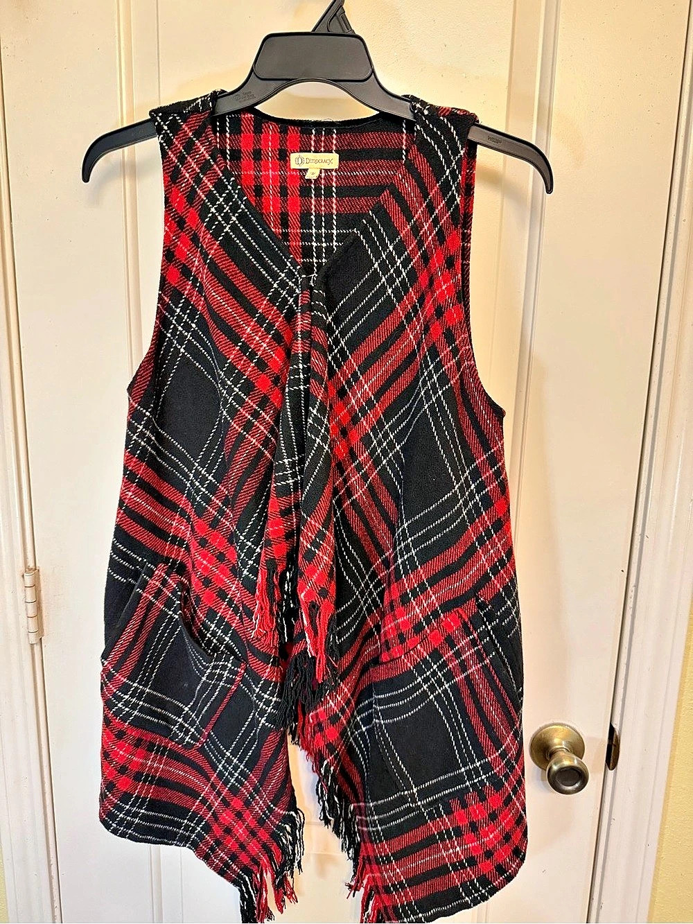 Democracy Plaid Fringe Vest in Black & Red Size Medium
